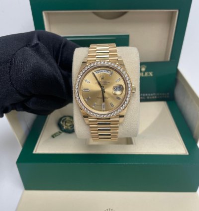 Rolex Day-date 40 Yellow Gold Day-date 40 Watch-yellow Gold Bezel-champagne Baguette Diamond Dial 228348rbr
