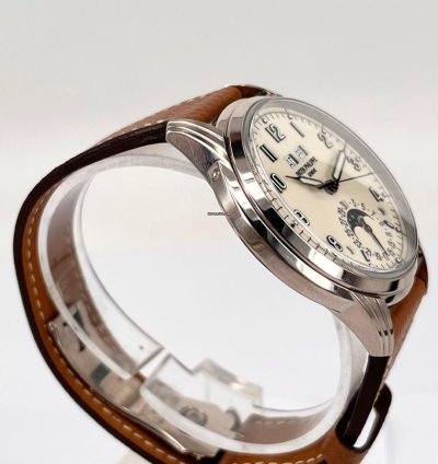 Patek Philippe Perpetual Calendar 5320g-001