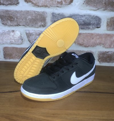 Nike Sb Dunk Low Black Gum