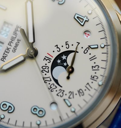 Patek Philippe Perpetual Calendar 5320g-001 White Gold
