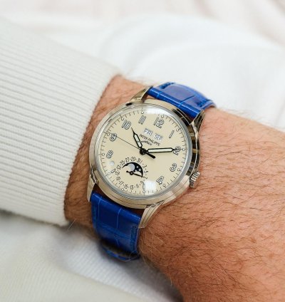 Patek Philippe Perpetual Calendar 5320g-001 White Gold