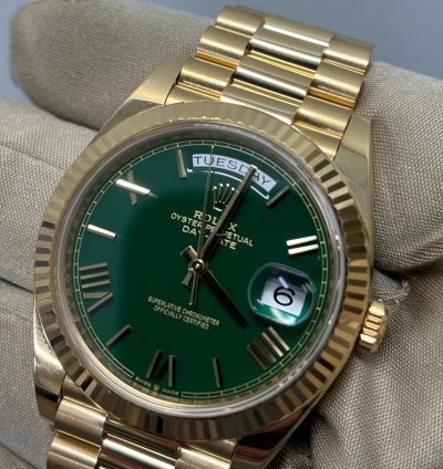 Rolex Day-date 40 Yellow Gold Fluted Green Roman 228238 New 2023