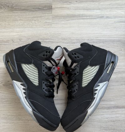 Jordan 5 Retro Metallic