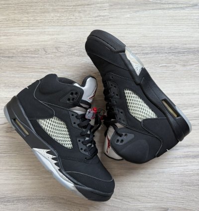 Jordan 5 Retro Metallic