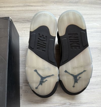 Jordan 5 Retro Metallic