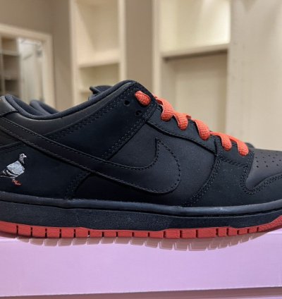 Nike Sb Dunk Low Black Pigeon