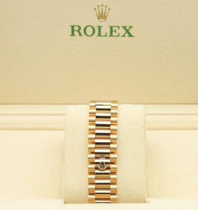 Rolex Day-date 40 Yellow Gold Green Ombre Dial