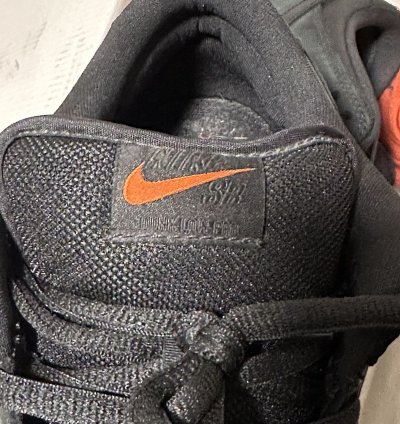 Nike Sb Dunk Low Black Pigeon - Size 9