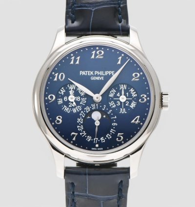 Patek Philippe Perpetual Calendar 5327g 18k White Gold Blue Dial