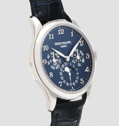 Patek Philippe Perpetual Calendar 5327g 18k White Gold Blue Dial