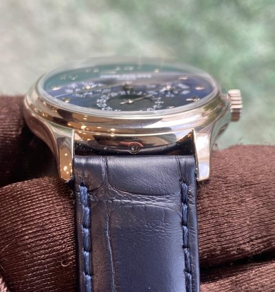 Patek Philippe Perpetual Calendar 5327g-001