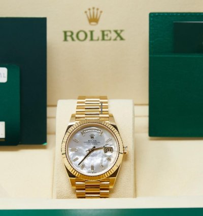 Rolex Day-date 40 Yellow Gold Mop Diamond Dial On Presidential Complete Set Unworn 2024