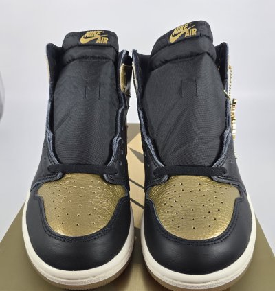 2024 Air Jordan 1 Retro High Og Black Gold