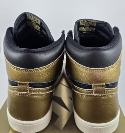 2024 Air Jordan 1 Retro High Og Black Gold