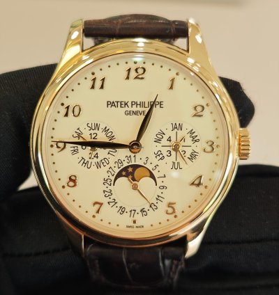 Patek Philippe Perpetual Calendar 5327j-001