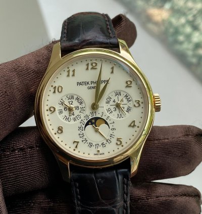 Patek Philippe Perpetual Calendar 5327j-001