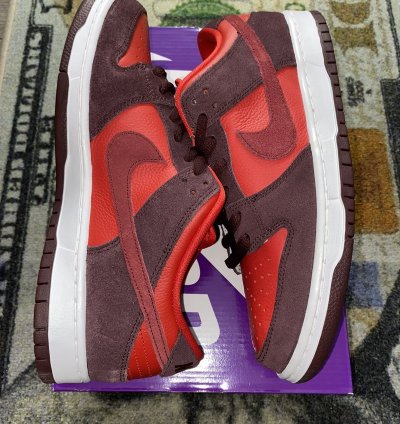 Nike Sb Dunk Low Cherry
