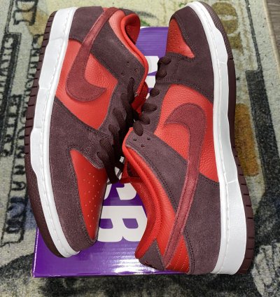 Nike Sb Dunk Low Cherry