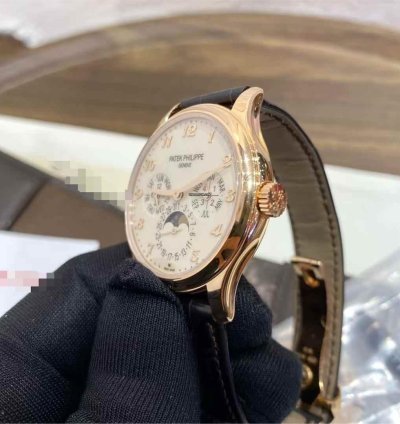 Patek Philippe Perpetual Calendar 5327r-001