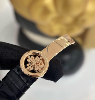 Patek Philippe Perpetual Calendar 5327r-001