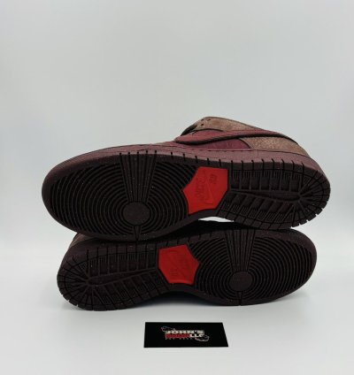 Nike Sb Dunk Low City Of Love Burgundy Crush Size 12 Men