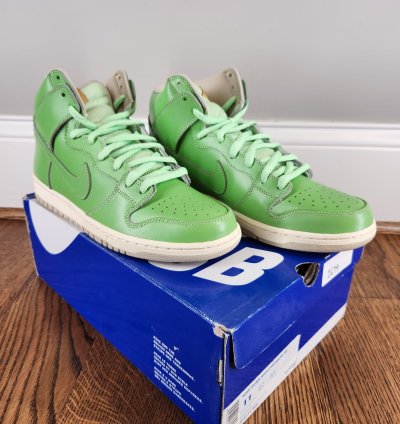 313171-302 Nike Sb Dunk High Statue Of Liberty