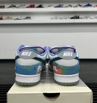 72088 Nike Sb Dunk Low Futura Laboratories Bleached Aqua