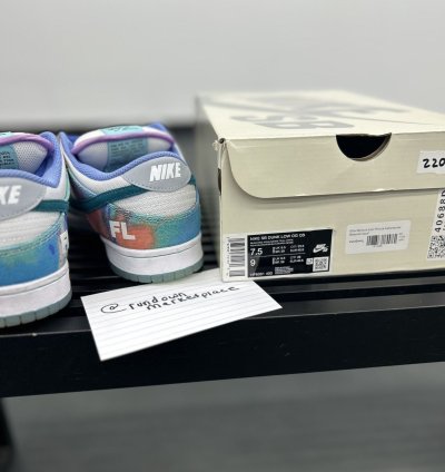 72088 Nike Sb Dunk Low Futura Laboratories Bleached Aqua