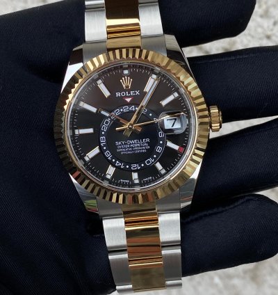 Rolex Sky-dweller In Hand 2022 Sky-dweller 326933 18k Steel Black Yellow Gold Oyster