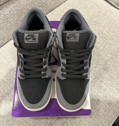 Nike Sb Dunk Low Dark Smoke Grey Brand New ds