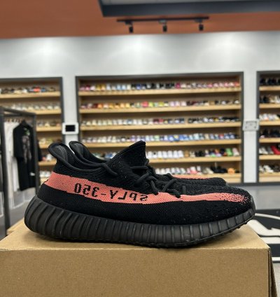 75572 Yeezy Boost 350 V2 Core Black Red
