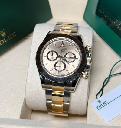 Rolex Daytona Ref 126503 - Neu - 2025 - Gold - Champagner Dial - Lc100 - Fullset