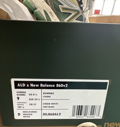 Aime On Dore New Balance 860v2