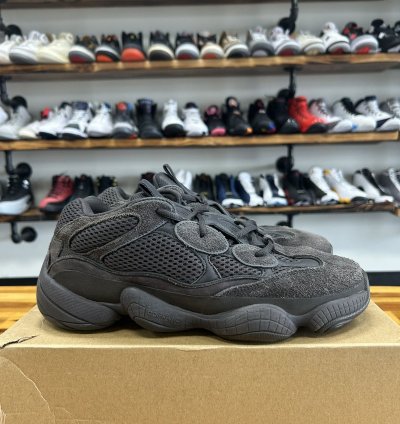 76331 Yeezy 500 Utility Black