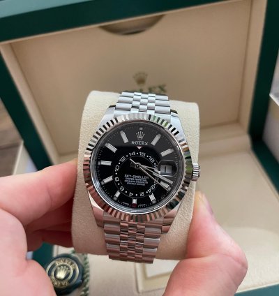 Rolex Sky-dweller Like New Jubilee Fullset