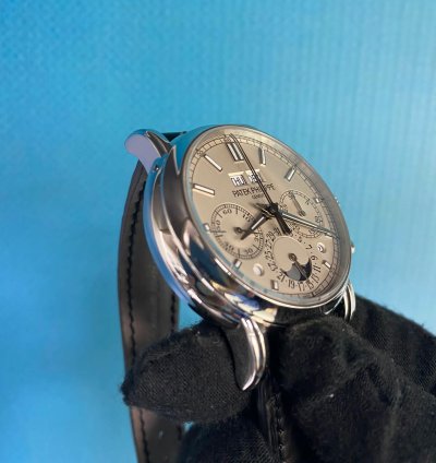 Patek Philippe Perpetual Calendar Chronograph 5204p-010 White Perpetual Calendar Chronograph
