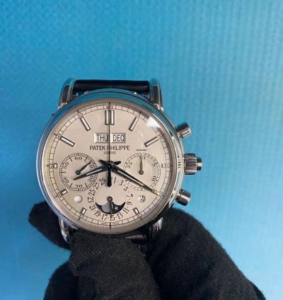Patek Philippe Perpetual Calendar Chronograph 5204p-010 White Perpetual Calendar Chronograph