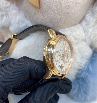 Patek Philippe Perpetual Calendar Chronograph 5204r-001