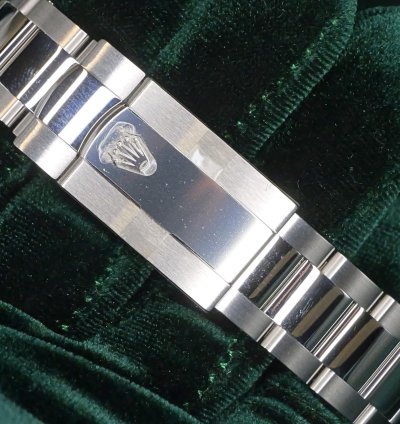 Rolex Sky-dweller Mint Complete Set Sky Dweller Sunray Blue Dial White Gold Steel Oyster 336934-0005