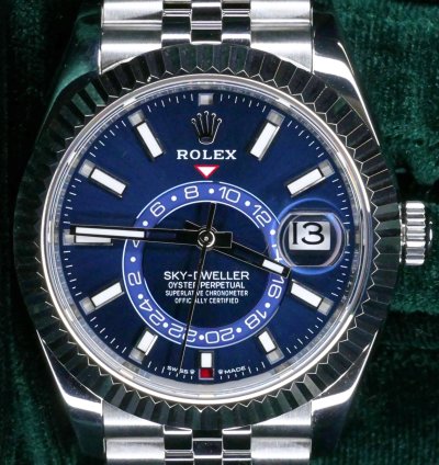 Rolex Sky-dweller Mint Complete Set Sky-dweller Blue Dial Jubilee 42mm Stainless Steel 336934