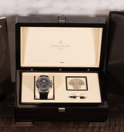 Patek Philippe Perpetual Calendar Chronograph 5270 Grand Complications Perpetual Calendar Chronograph