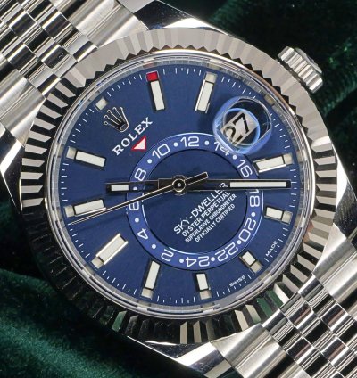 Rolex Sky-dweller Mint Complete Set Sky-dweller Blue Dial Jubilee Bracelet Fluted Bezel Steel 326934