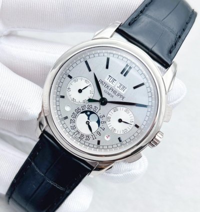 Patek Philippe Perpetual Calendar Chronograph 5270g-001