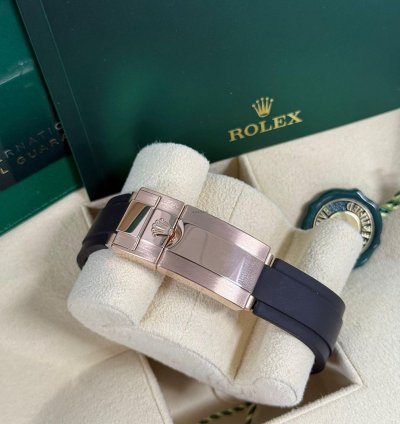 Rolex Daytona Rose Gold - Oysterflex - Chocolate - Unworn Box And Papers