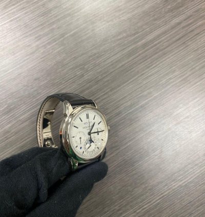 Patek Philippe Perpetual Calendar Chronograph 5270g-001 Perpetual Calendar Chronograph