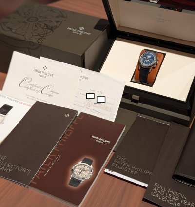 Patek Philippe Perpetual Calendar Chronograph 5270g-014 Grand Complications - White Gold