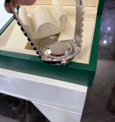 Rolex Sky-dweller Nero Nuovo 2025 Full Set Con Documenti Scatola Rolex