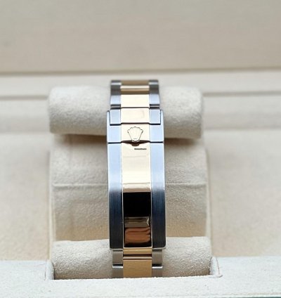 Rolex Sky-dweller Never Worn