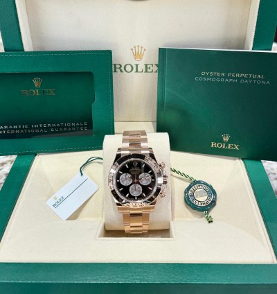 Rolex Daytona Rose Gold Black Dial 2024 126505 Full Set