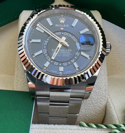 Rolex Sky-dweller New